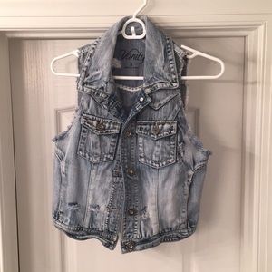 Jean Vest